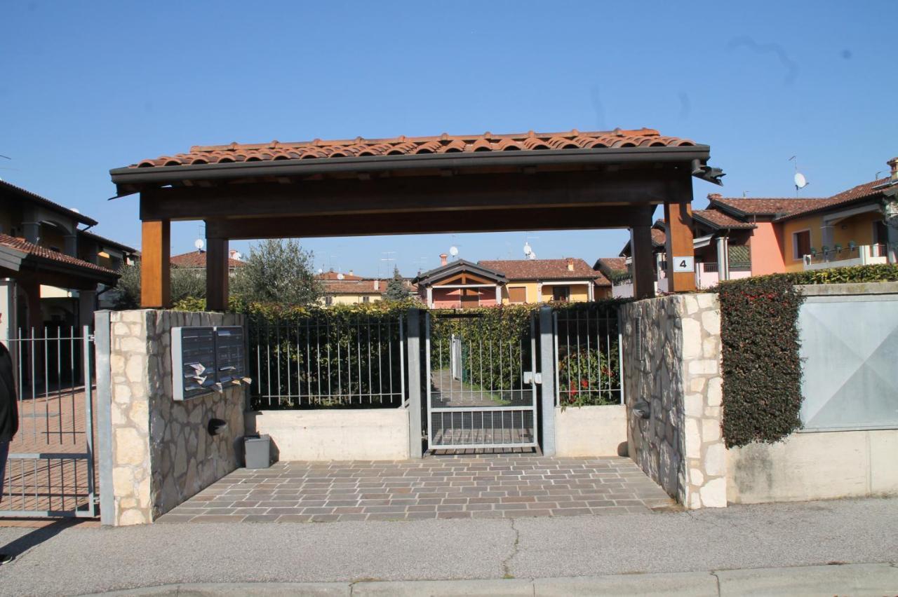 Casa Vacanze Da Riki Appartamento 1 Peschiera del Garda Eksteriør bilde